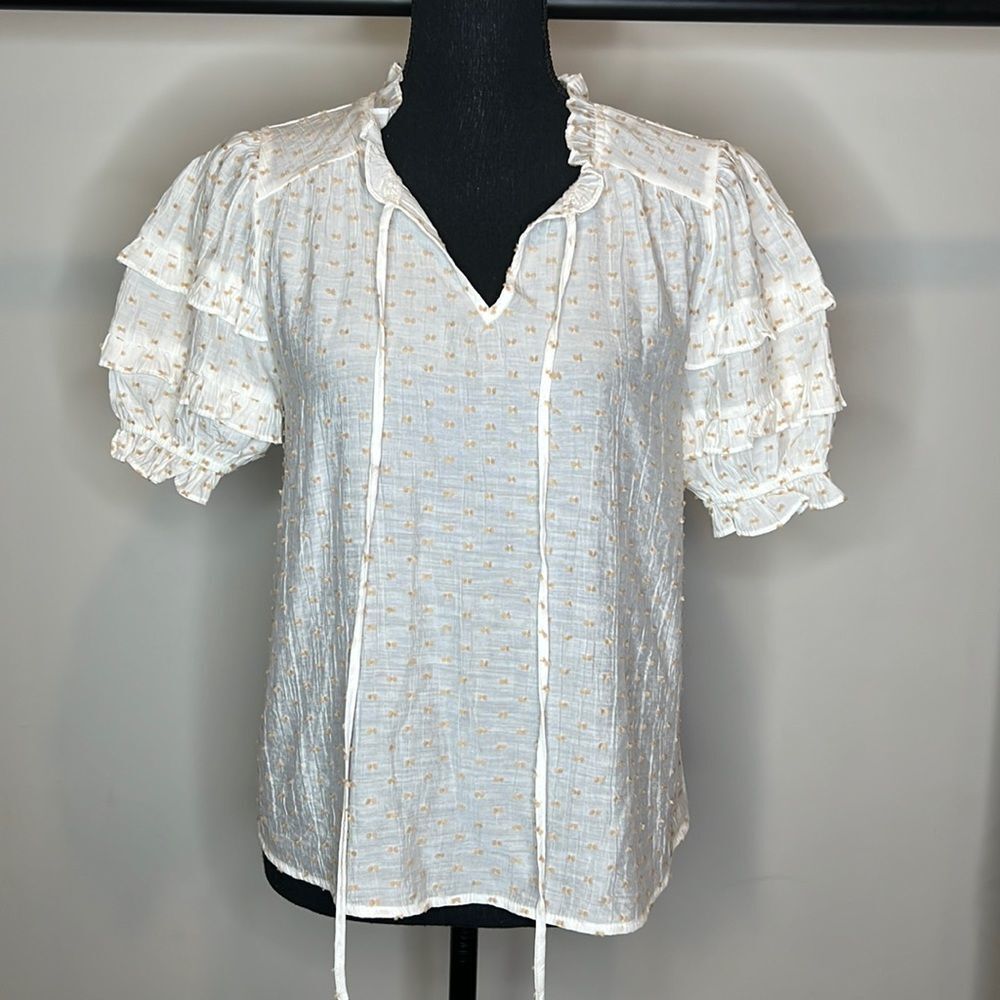 Magnolia boutique blouse. Size small